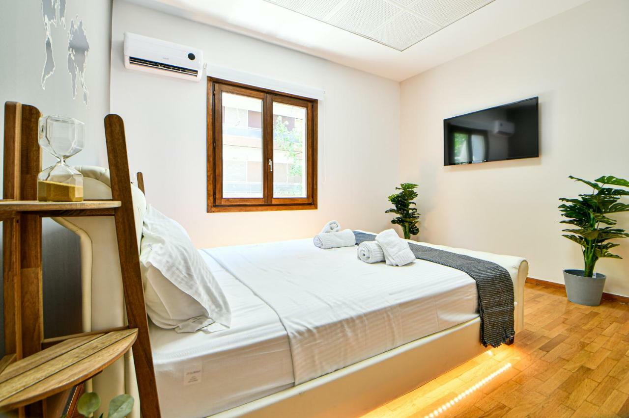 Flowers Of Athens, Boutique Aparthotel With 6-Apartments In Central Athens Luaran gambar